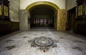 central corridor to front door 